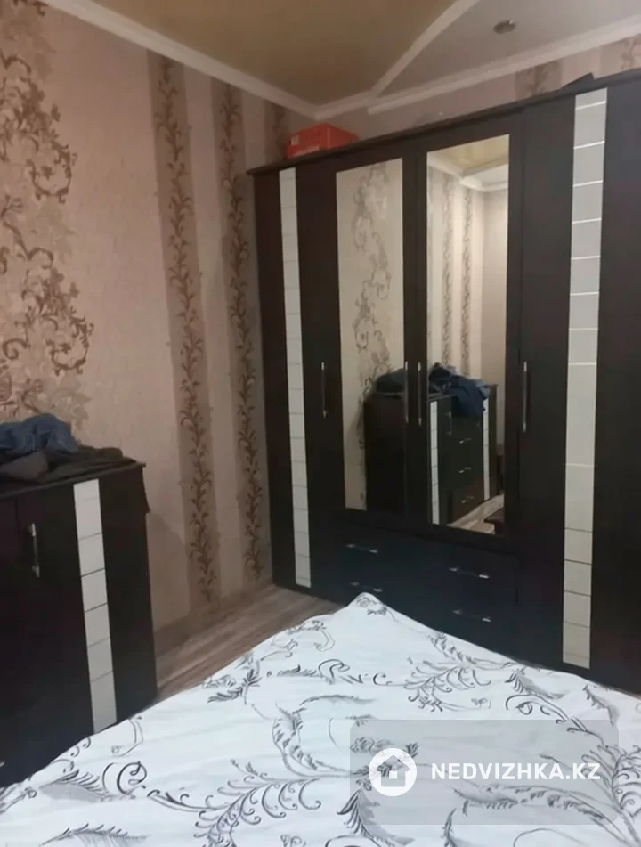 2-комнатная квартира, этаж 2 из 5, 62 м², фотография 3