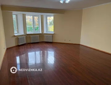3-комнатная квартира, этаж 2 из 5, 113 м², миниатюра 6