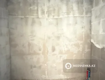 2-комнатная квартира, этаж 12 из 12, 46 м², миниатюра 8