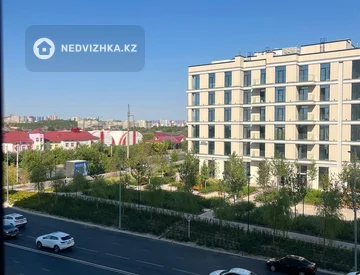 2-комнатная квартира, этаж 4 из 12, 46 м², миниатюра 2