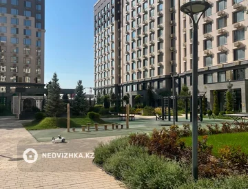 2-комнатная квартира, этаж 4 из 12, 46 м², миниатюра 1