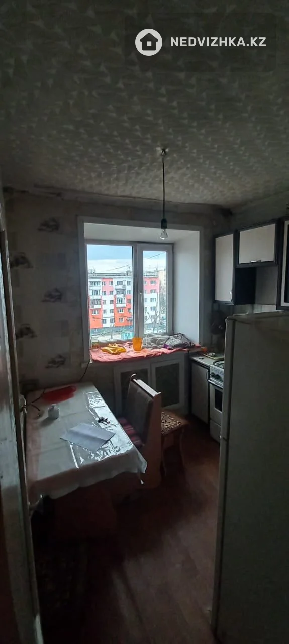 3-комнатная квартира, этаж 5 из 5, 56 м², фотография 2