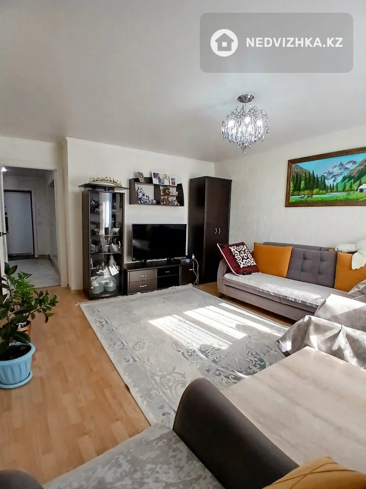 3-комнатная квартира, этаж 8 из 9, 76 м²