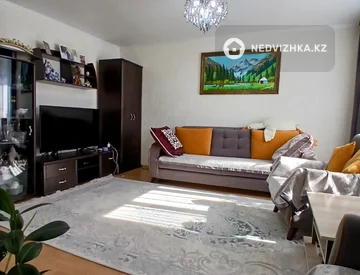 3-комнатная квартира, этаж 8 из 9, 76 м², миниатюра 3
