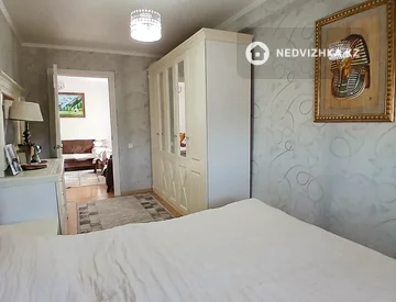 3-комнатная квартира, этаж 8 из 9, 76 м², миниатюра 11