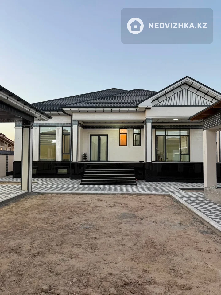 7-комнатная часть дома, 8 соток, 350 м², фотография 4