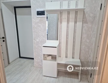 1-комнатная квартира, этаж 4 из 9, 43 м², На длительный срок, миниатюра 1