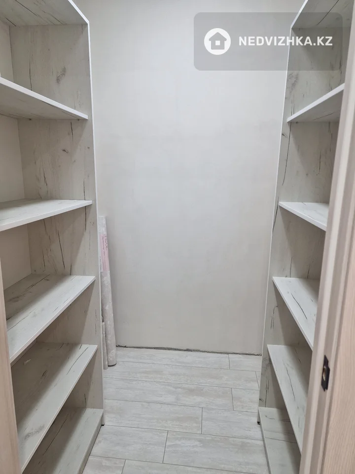 1-комнатная квартира, этаж 4 из 9, 43 м², На длительный срок, фотография 4