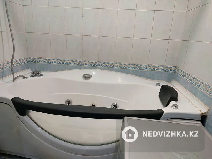 3-бөлмелі пәтер, қабат 1 барлық қабат саны 9, 75 м², На длительный срок, 2-фотосурет