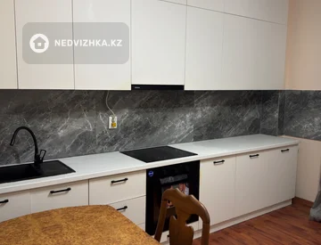 2-комнатная квартира, этаж 7 из 14, 68 м², На длительный срок, миниатюра 8