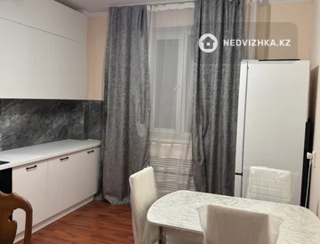 2-комнатная квартира, этаж 7 из 14, 68 м², На длительный срок, миниатюра 9