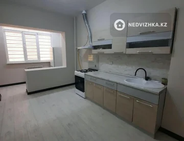 1-комнатная квартира, этаж 4 из 10, 45 м², миниатюра 4