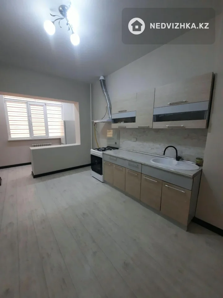 1-комнатная квартира, этаж 4 из 10, 45 м², фотография 4