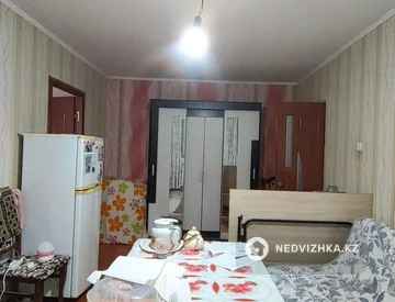 2-комнатная квартира, этаж 4 из 5, 46 м², миниатюра 1