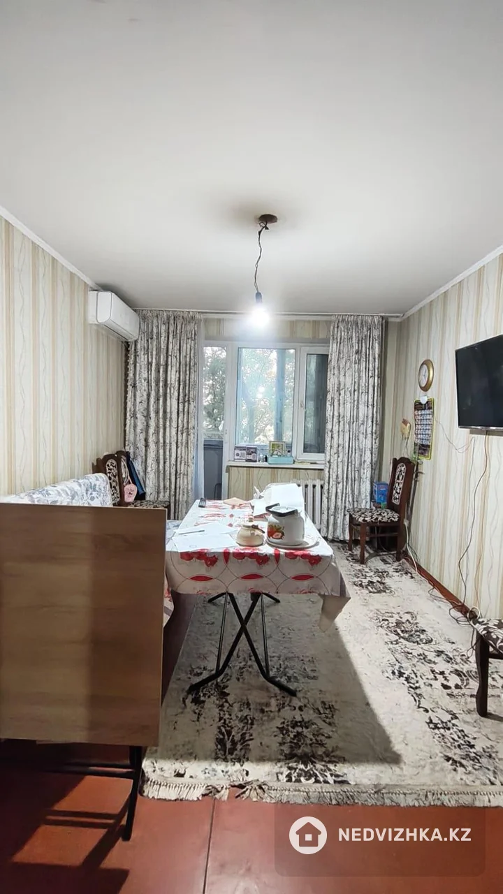 2-комнатная квартира, этаж 4 из 5, 46 м², фотография 2