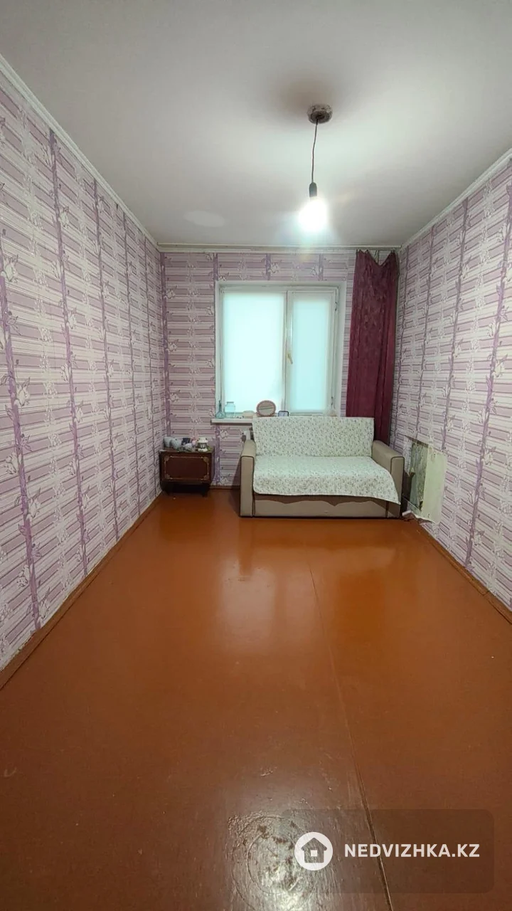 2-комнатная квартира, этаж 4 из 5, 46 м², фотография 3