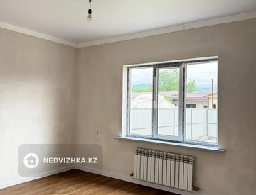 4-комнатный дом, 5 соток, 170 м², миниатюра 2