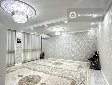 4-комнатная квартира, этаж 1 из 10, 131 м², миниатюра 2