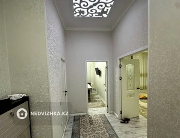 4-комнатная квартира, этаж 1 из 10, 131 м², миниатюра 12