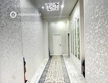 4-комнатная квартира, этаж 1 из 10, 131 м², миниатюра 10