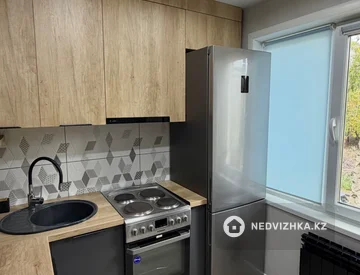 2-комнатная квартира, этаж 2 из 5, 44 м², миниатюра 1