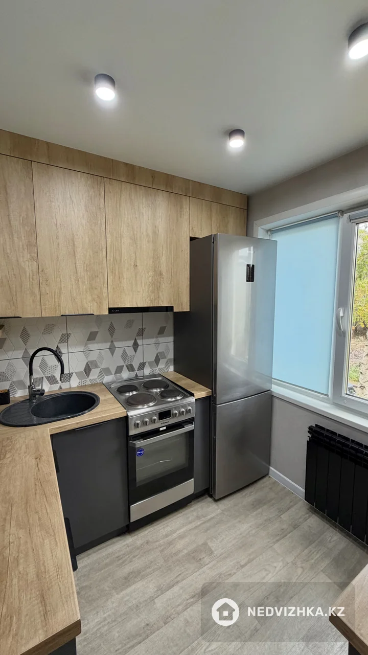 2-комнатная квартира, этаж 2 из 5, 44 м²