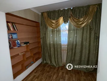 3-комнатная квартира, этаж 1 из 5, 64 м², миниатюра 2