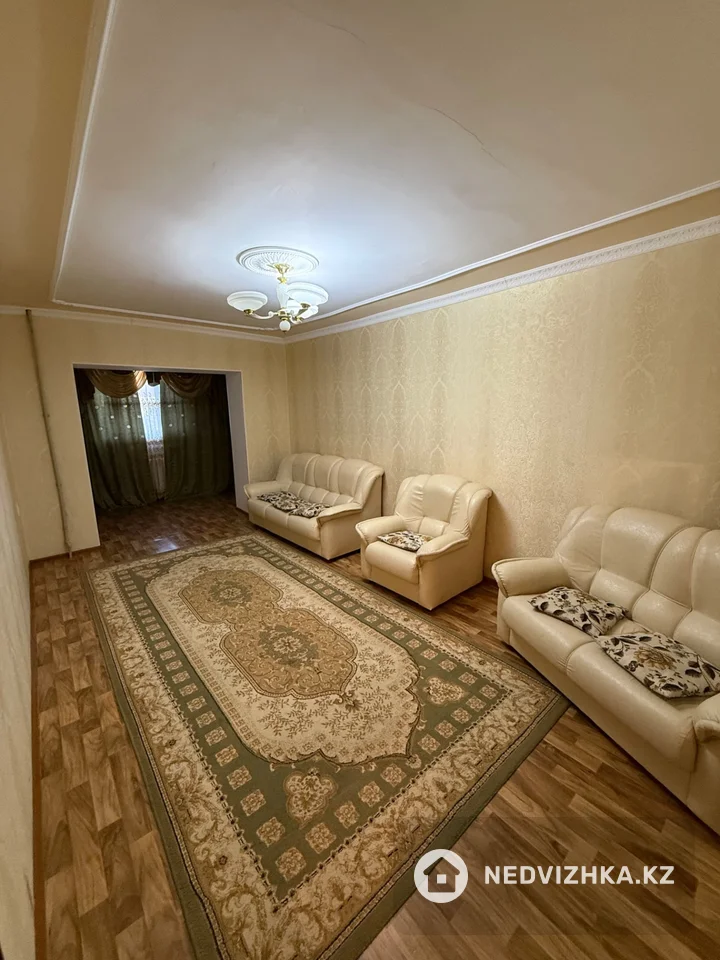 3-комнатная квартира, этаж 1 из 5, 64 м²