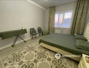2-комнатная квартира, этаж 2 из 5, 80 м², Посуточно, миниатюра 4