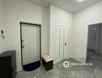 2-комнатная квартира, этаж 2 из 5, 80 м², Посуточно, миниатюра 5