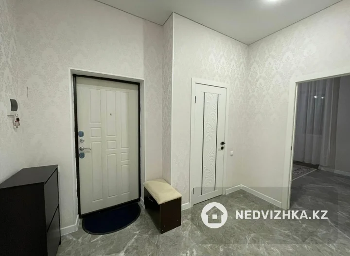 2-комнатная квартира, этаж 2 из 5, 80 м², Посуточно, фотография 5