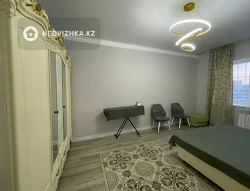 2-комнатная квартира, этаж 2 из 5, 80 м², Посуточно, миниатюра 6