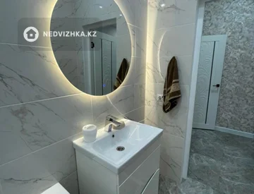 2-комнатная квартира, этаж 2 из 5, 80 м², Посуточно, миниатюра 10