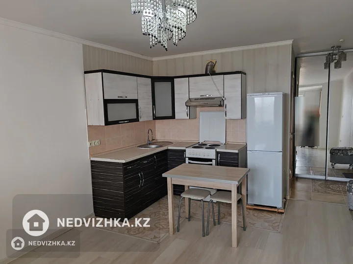1-комнатная квартира, этаж 14 из 15, 28 м², фотография 3