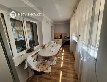 5-комнатная квартира, этаж 5 из 5, 96 м², миниатюра 3