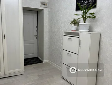 3-комнатная квартира, этаж 3 из 4, 68 м², миниатюра 3