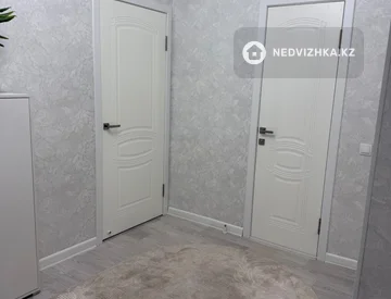 3-комнатная квартира, этаж 3 из 4, 68 м², миниатюра 4