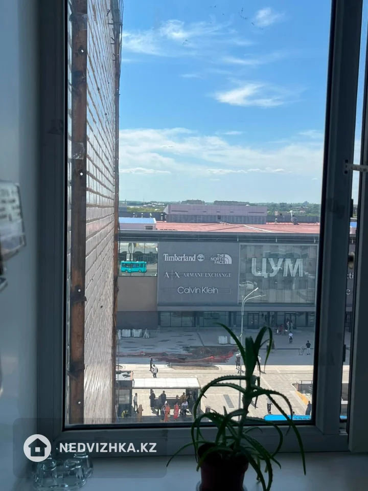 2-комнатная квартира, этаж 6 из 10, 52 м², фотография 2
