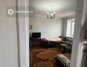 2-комнатная квартира, этаж 6 из 10, 52 м², миниатюра 4