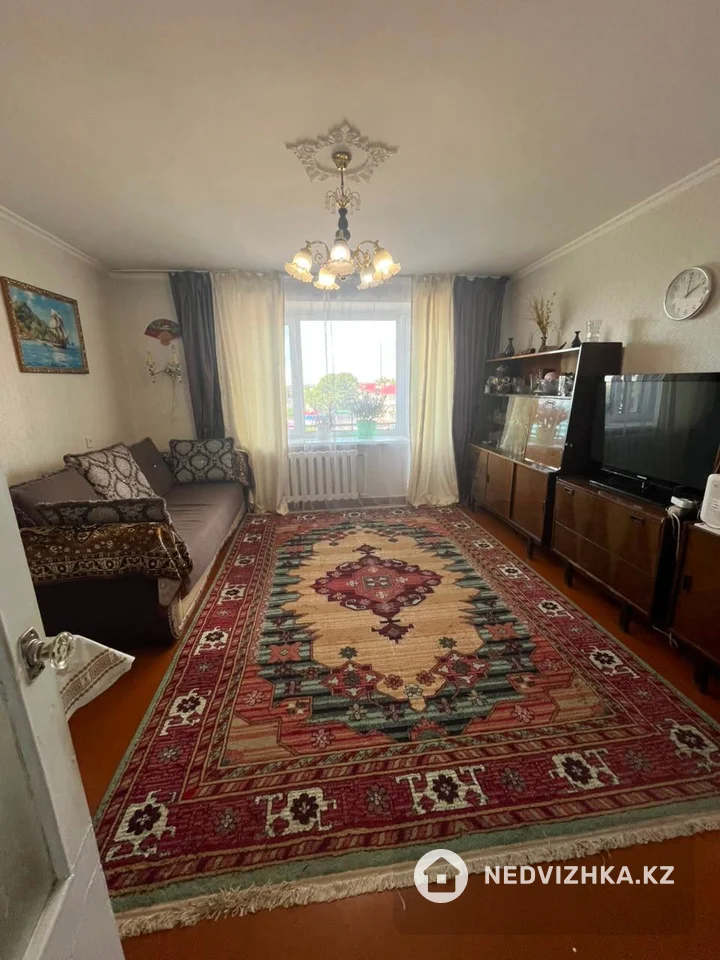 2-комнатная квартира, этаж 6 из 10, 52 м², фотография 5