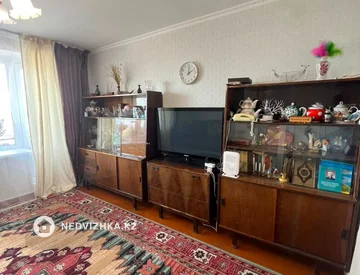 2-комнатная квартира, этаж 6 из 10, 52 м², миниатюра 6
