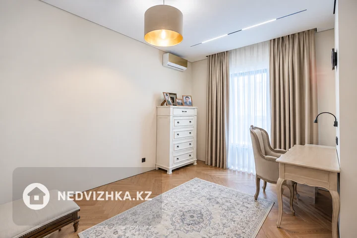 4-комнатный таунхаус, 1 соток, 230 м², фотография 3