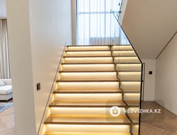 4-комнатный таунхаус, 1 соток, 230 м², миниатюра 7
