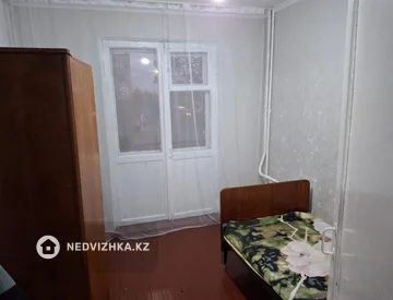 3-комнатная квартира, этаж 3 из 5, 48 м², На длительный срок, миниатюра 1