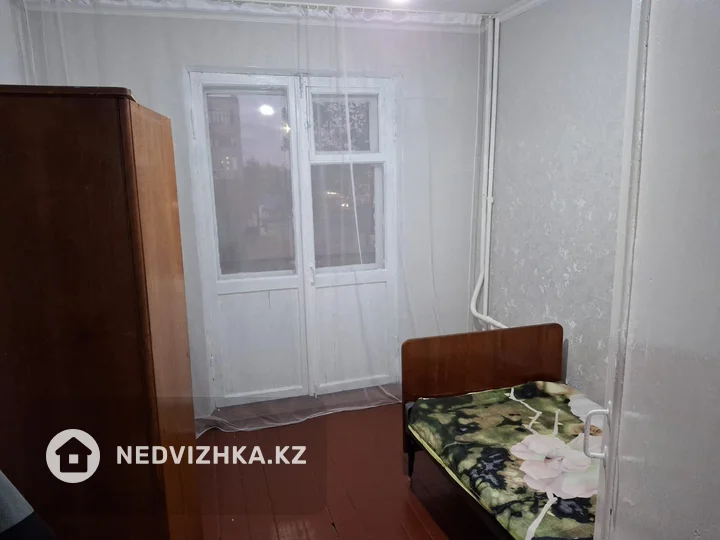 3-комнатная квартира, этаж 3 из 5, 48 м², На длительный срок