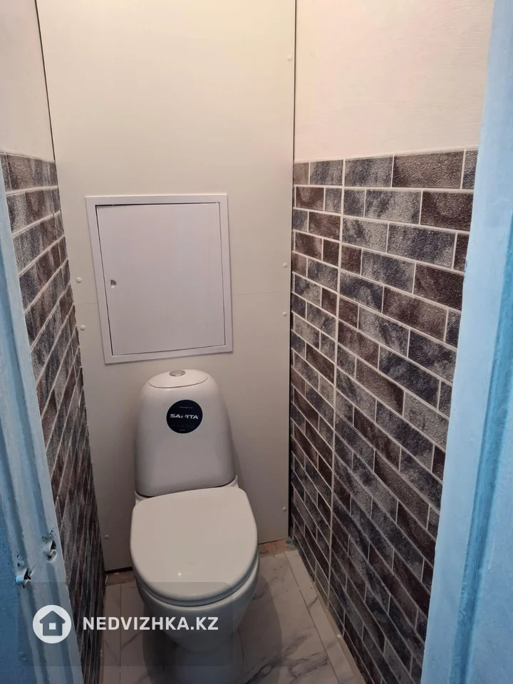 3-комнатная квартира, этаж 3 из 5, 48 м², На длительный срок, фотография 3