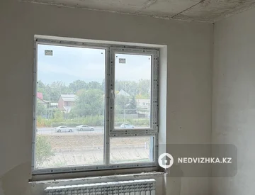 2-комнатная квартира, этаж 4 из 7, 62 м², миниатюра 1