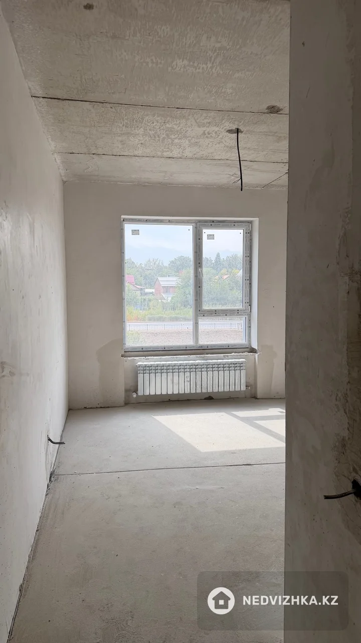 2-комнатная квартира, этаж 4 из 7, 62 м², фотография 2
