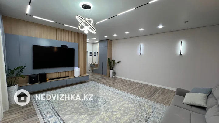 3-комнатная квартира, этаж 2 из 5, 107 м²