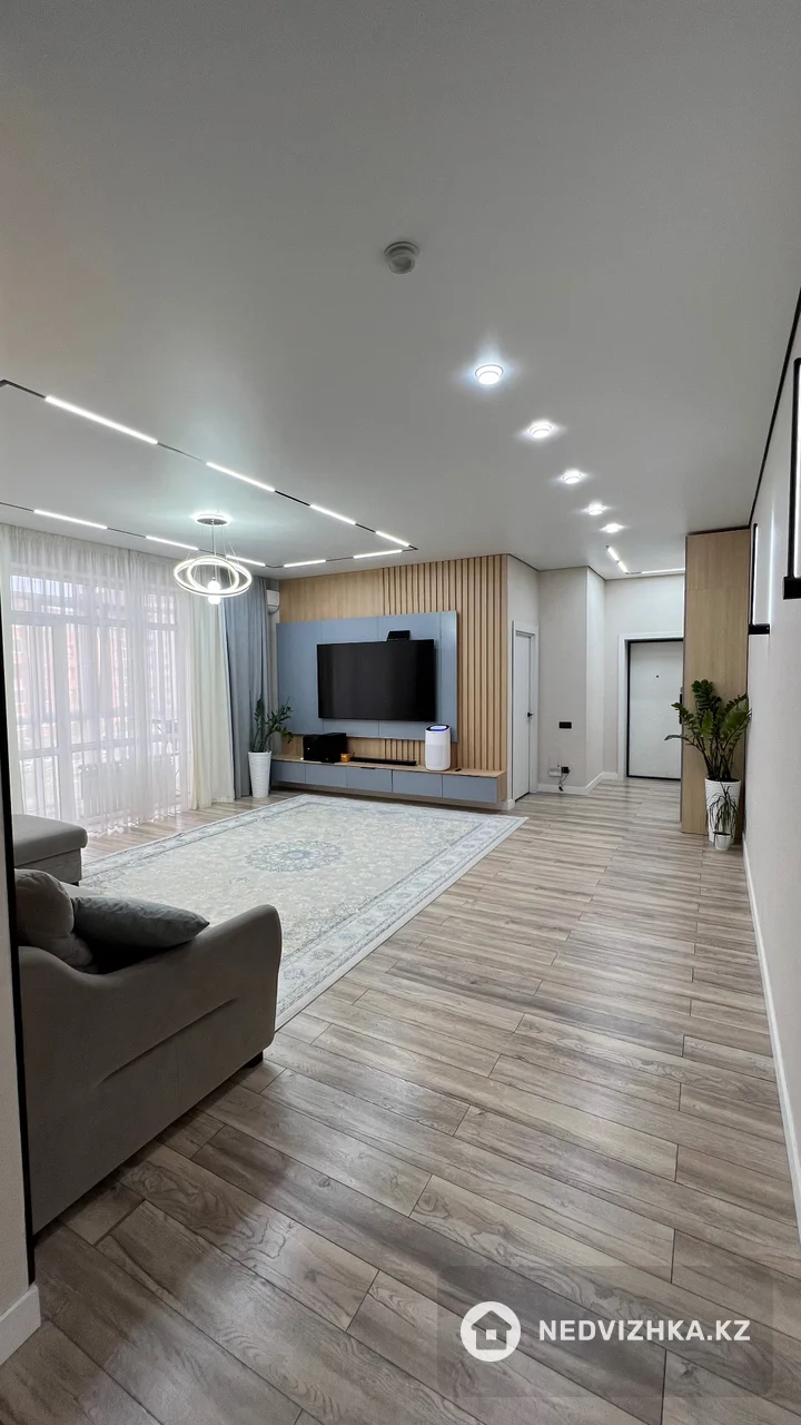 3-комнатная квартира, этаж 2 из 5, 107 м², фотография 4